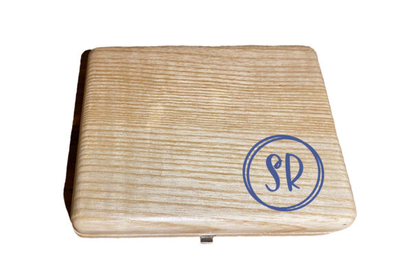 Monogram EM Reed case round hand writing monogram